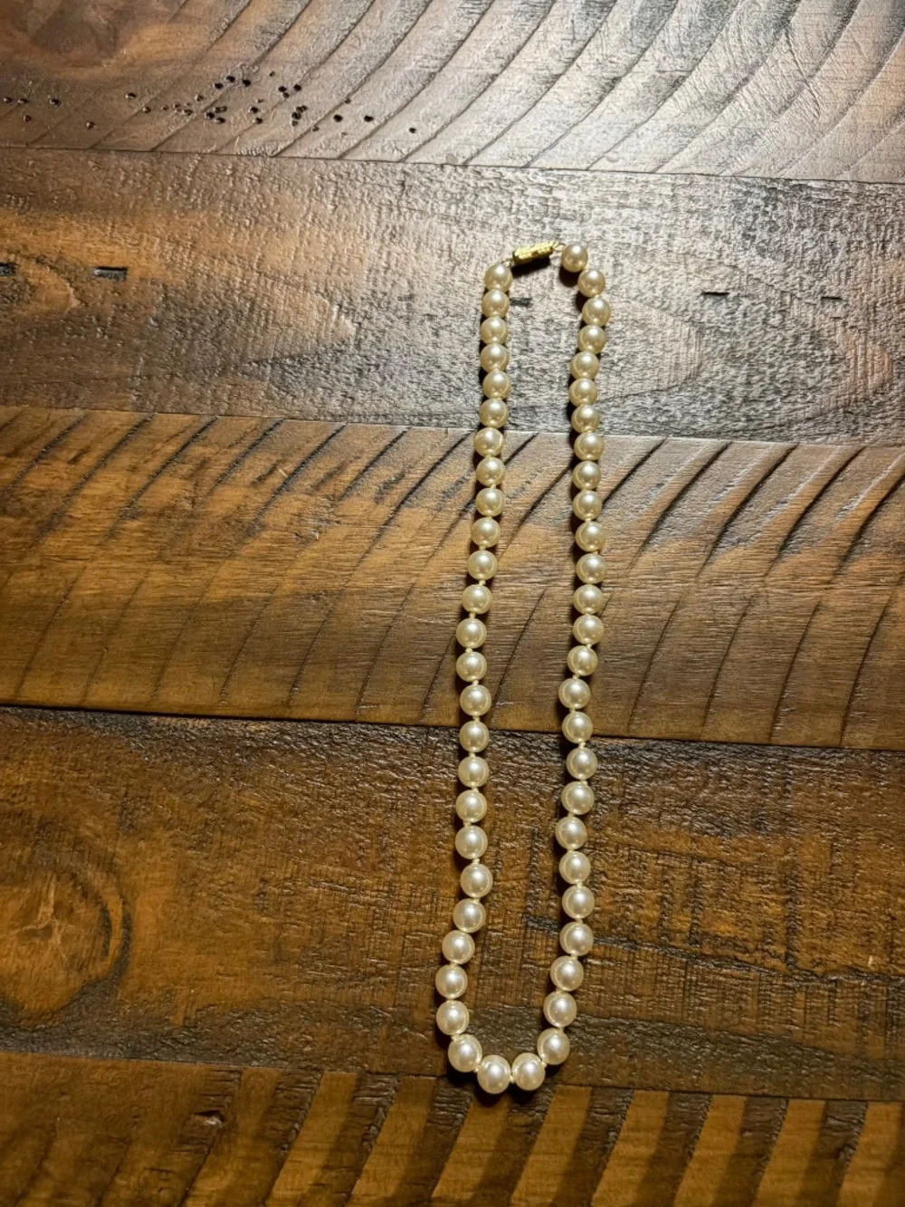 Faux Pearl Necklace With Gold tone Screw Clasp